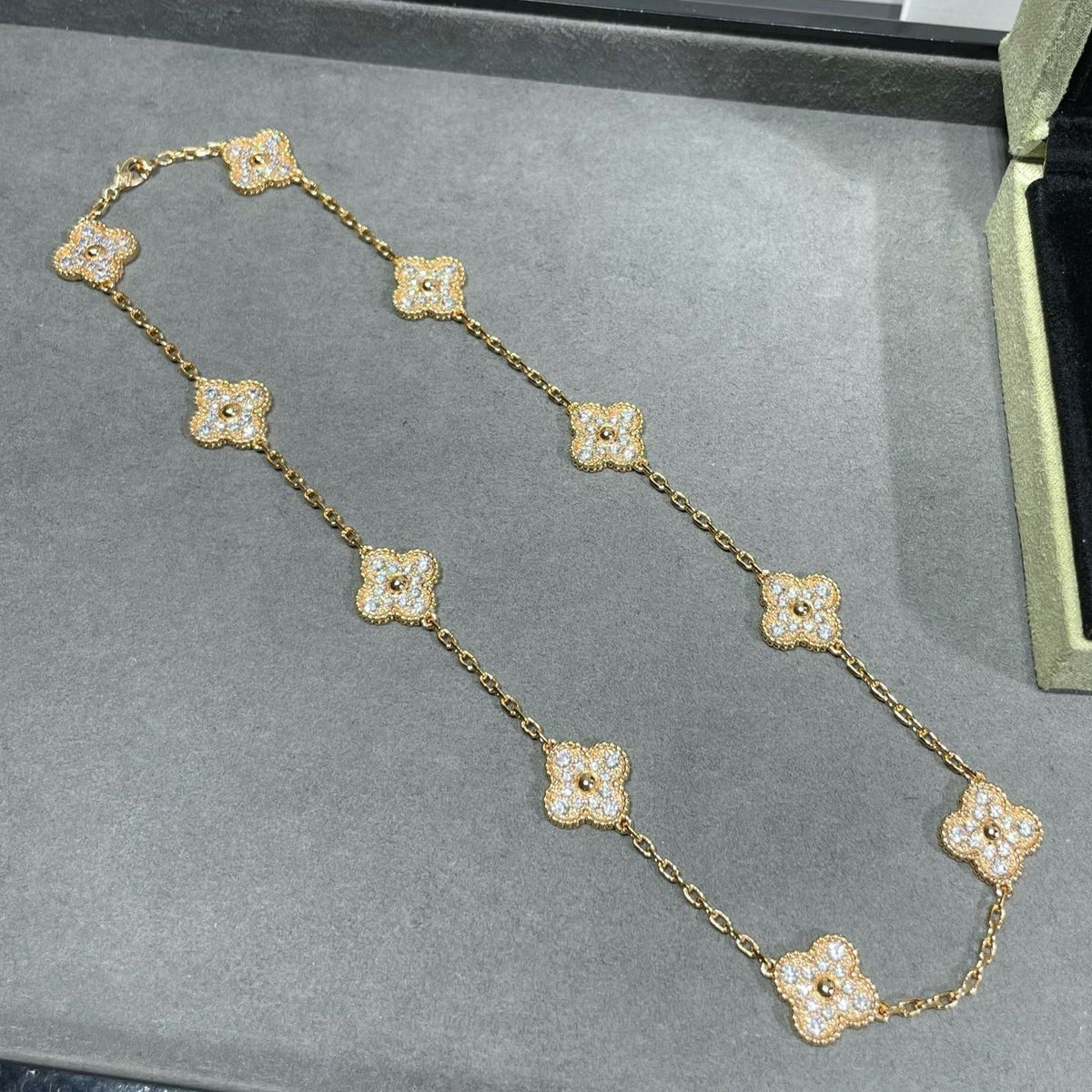 Van Cleef & Arpels CLOVER NECKLACE 10 MOTIFS DIAMOND PAVED
